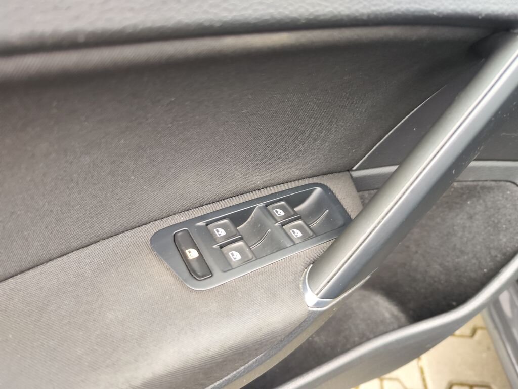 Volkswagen Golf Kombi 999,0 85 kw