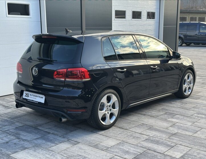 Volkswagen Golf Hatchback 2,0 l 155 kw