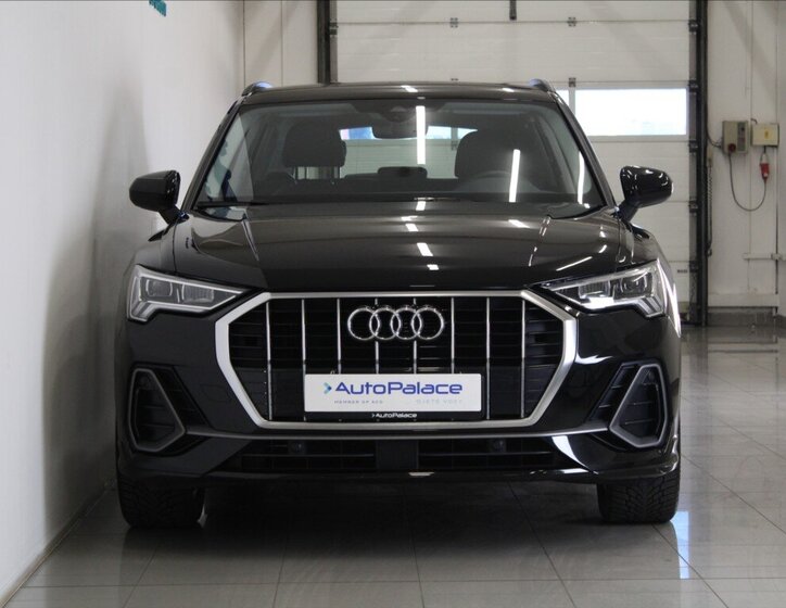 Audi Q3 SUV / Terénní 2,0 l 110 kw