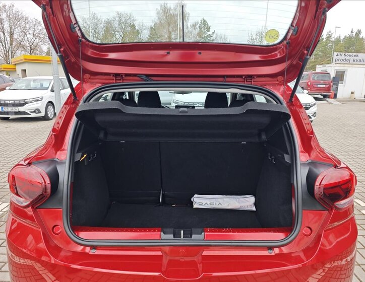 Dacia Sandero Hatchback 999,0 67 kw