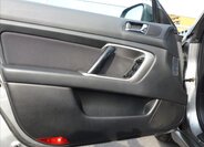 Subaru Legacy Kombi 2,0 l 121 kw