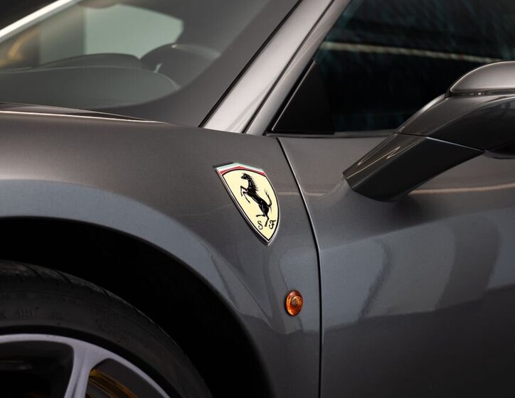 Ferrari 458 Kupé 4,5 l 416 kw