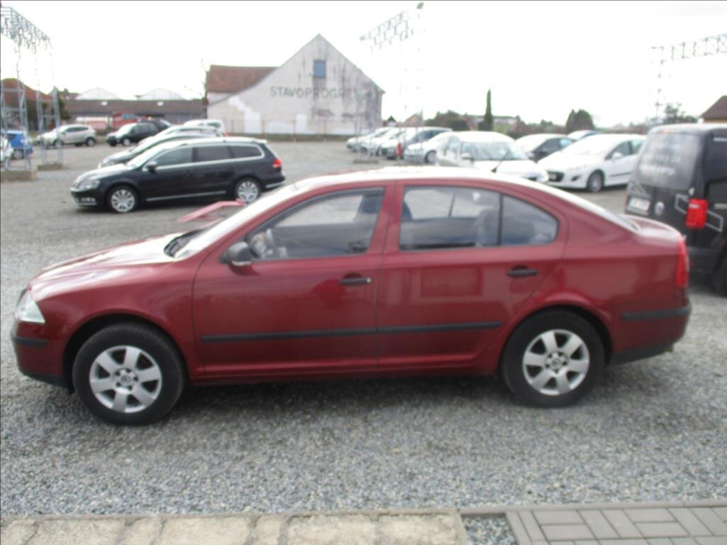 Škoda Octavia Sedan / Limuzína 1,6 l 75 kw