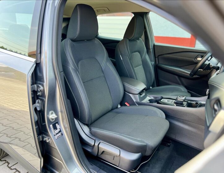 Nissan Qashqai SUV / Terénní 1,3 l 116 kw