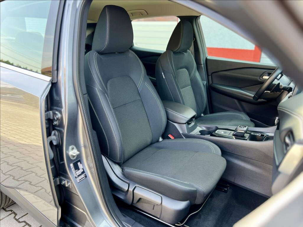 Nissan Qashqai SUV / Terénní 1,3 l 116 kw