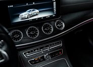 Mercedes-Benz Třídy E 9