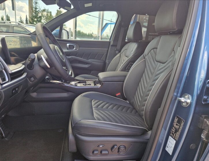 KIA Sorento SUV / Terénní 2,2 l 142 kw