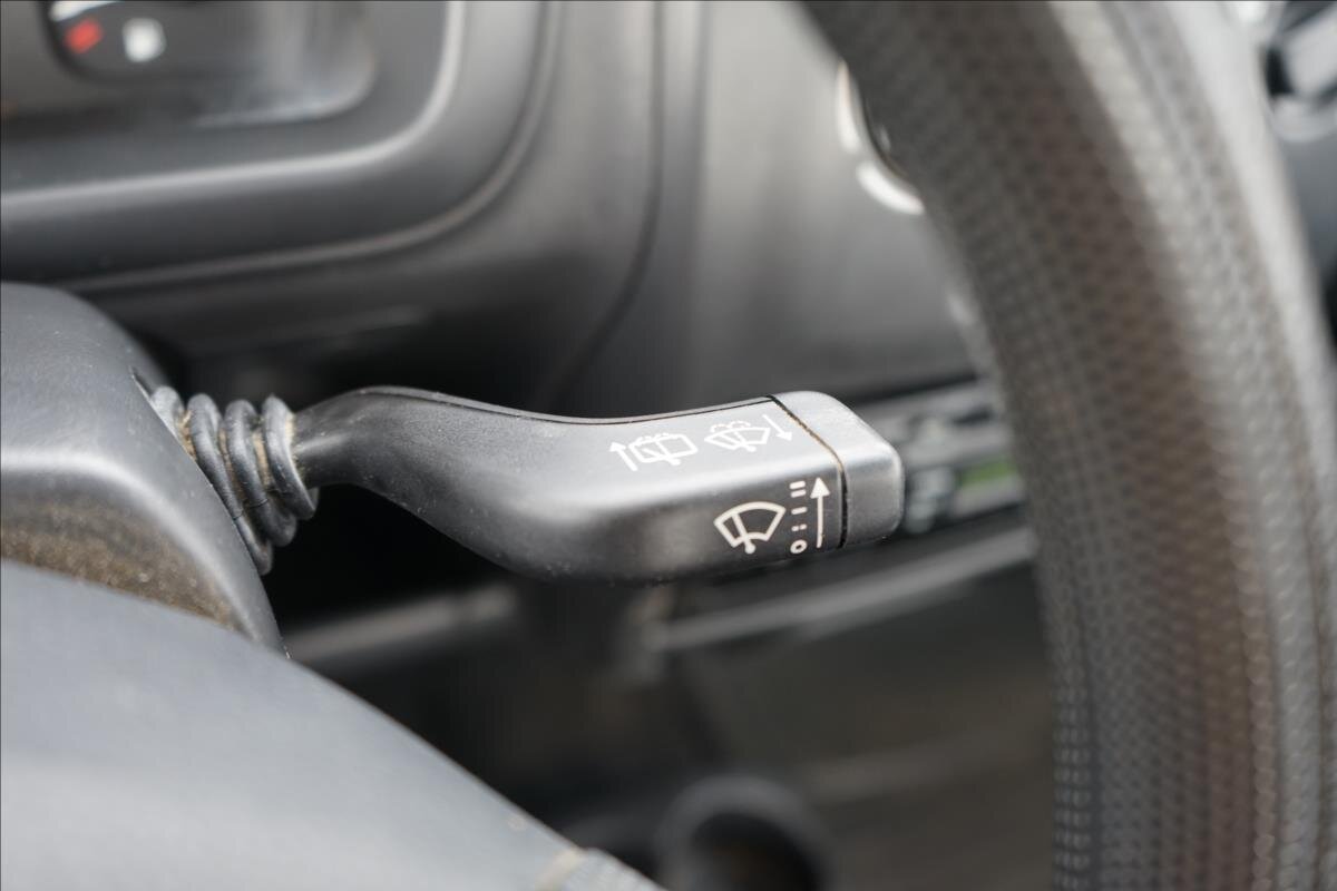 Opel Agila Hatchback 998,0 44 kw