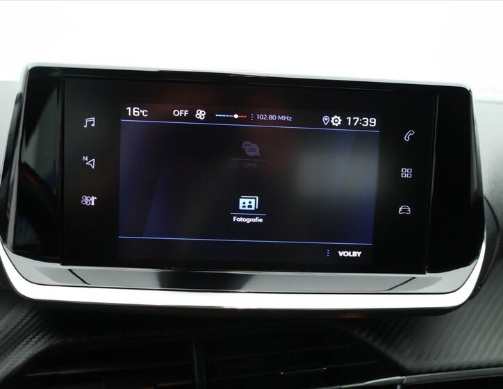 Peugeot 2008 SUV / Terénní 1,2 l 74 kw