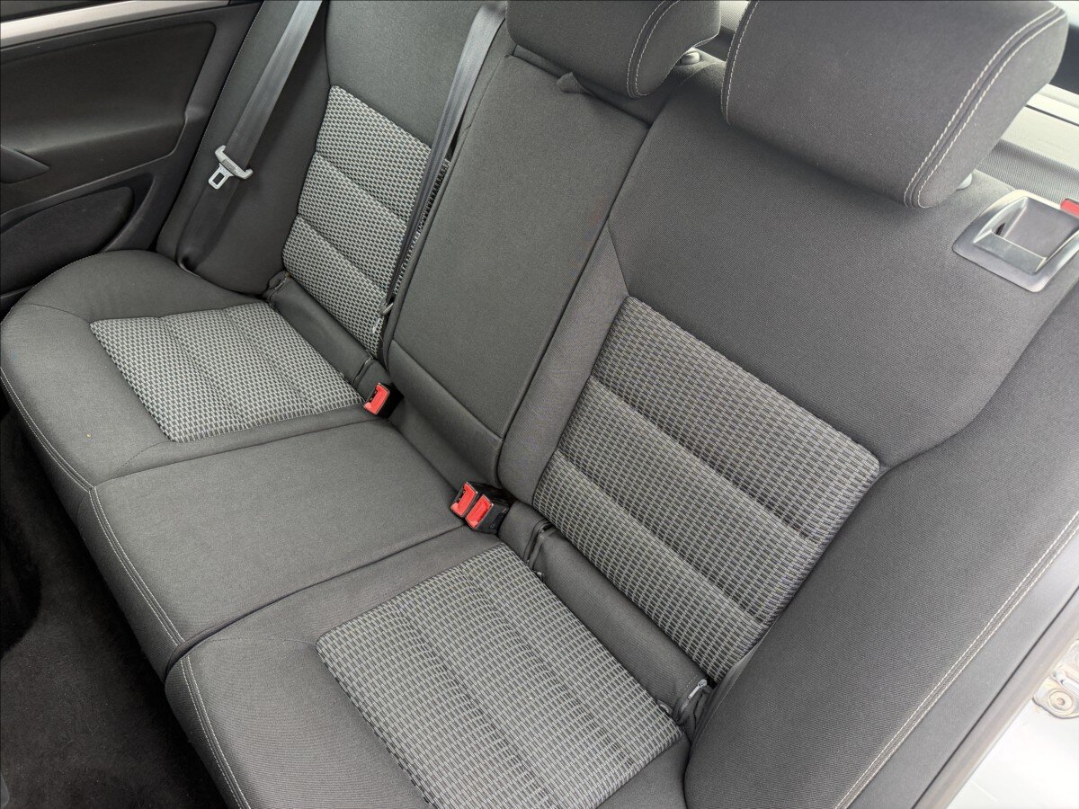 Škoda Octavia Kombi 1,6 l 77 kw