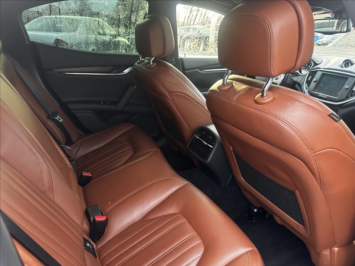 Maserati Ghibli Sedan 3,0 l 202 kw
