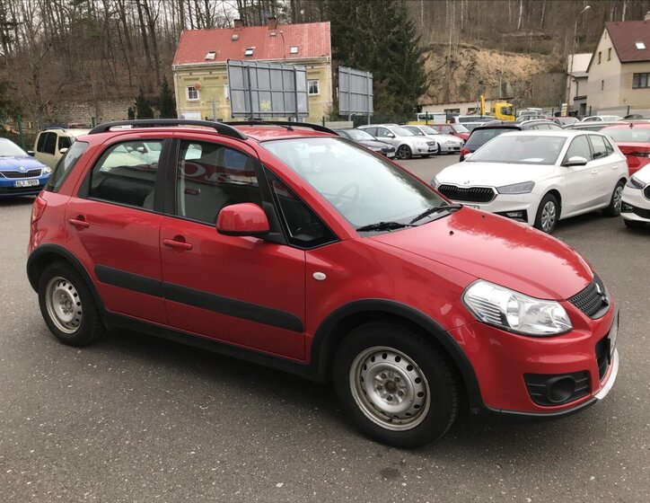 Suzuki SX4 Hatchback 1,6 l 79 kw