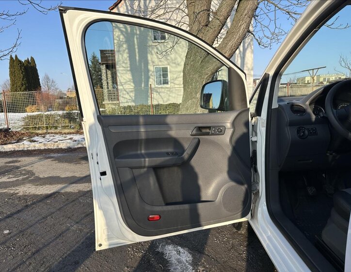 Volkswagen Caddy Kombi 1,6 l 75 kw