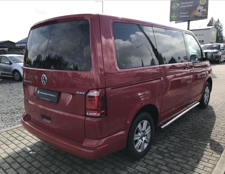 Volkswagen Transporter Kombi 2,0 l 62 kw