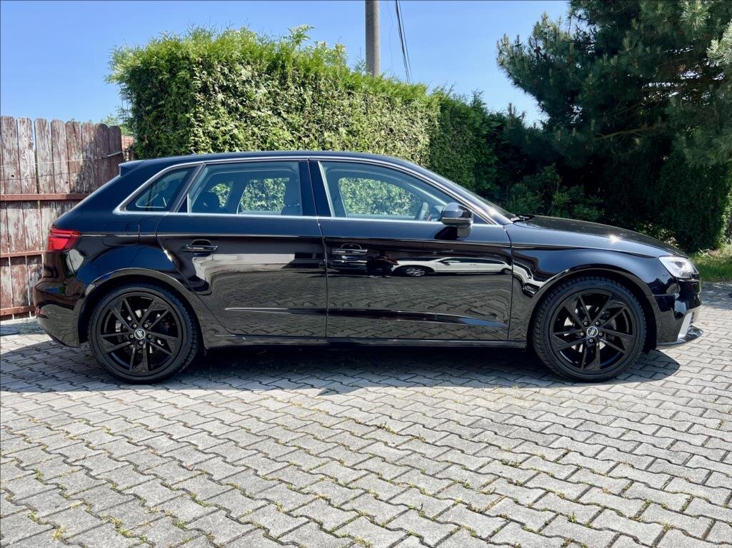 Audi A3 Hatchback 1,5 l 110 kw