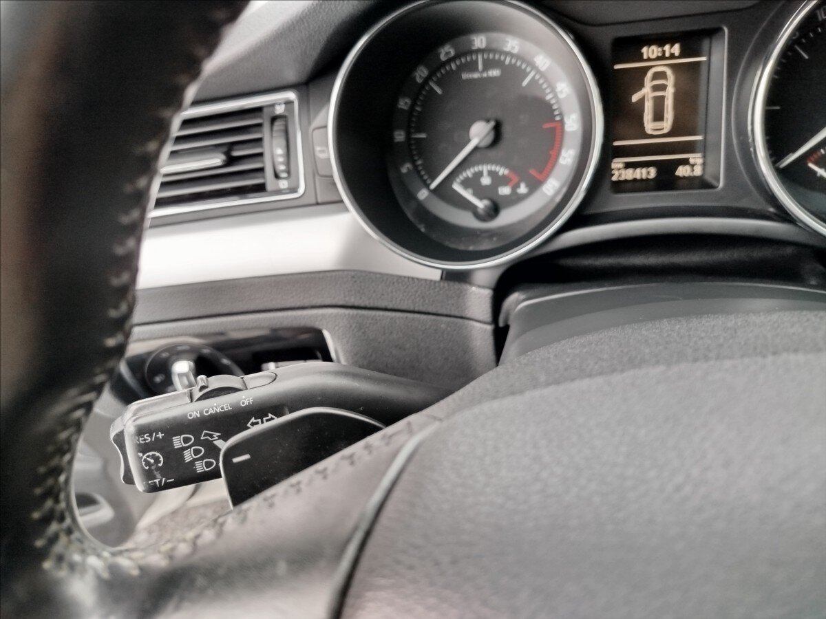 Škoda Superb Kombi 2,0 l 103 kw