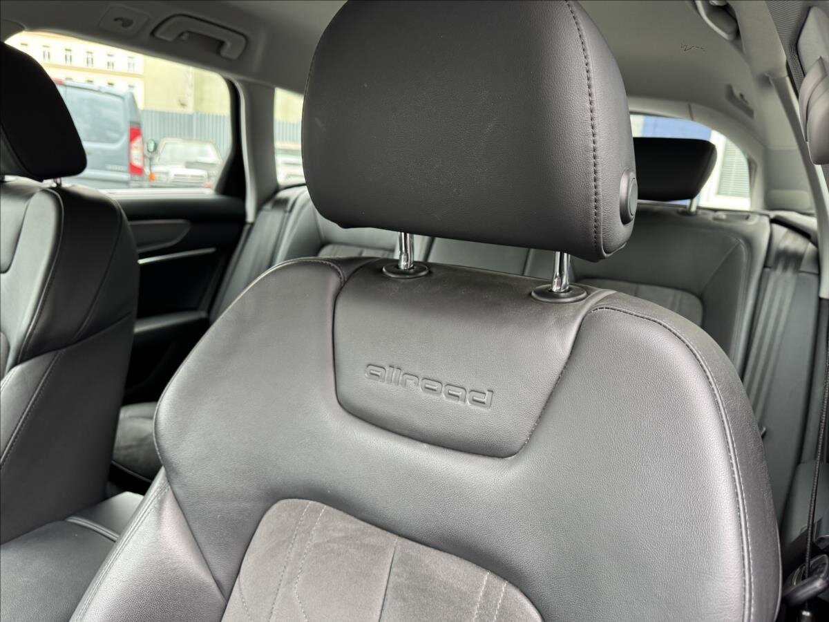 Audi A6 Allroad Kombi 3,0 l 210 kw