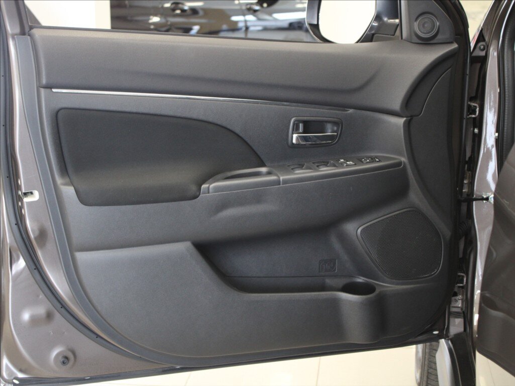 Mitsubishi ASX SUV / Terénní 1,6 l 86 kw