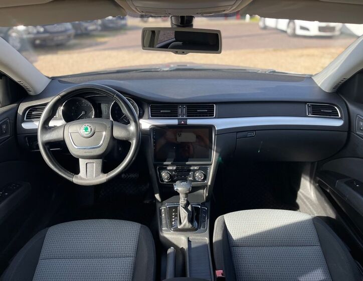 Škoda Superb 25