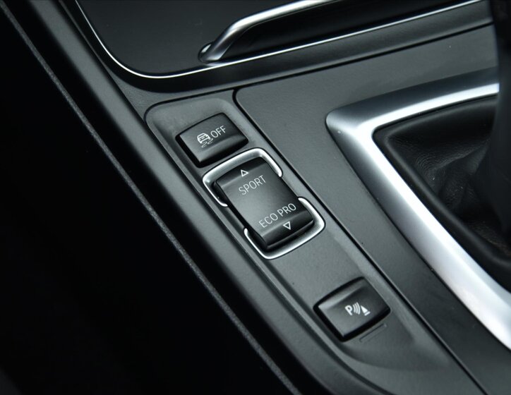 BMW Řada 3 Kombi 2,0 l 135 kw