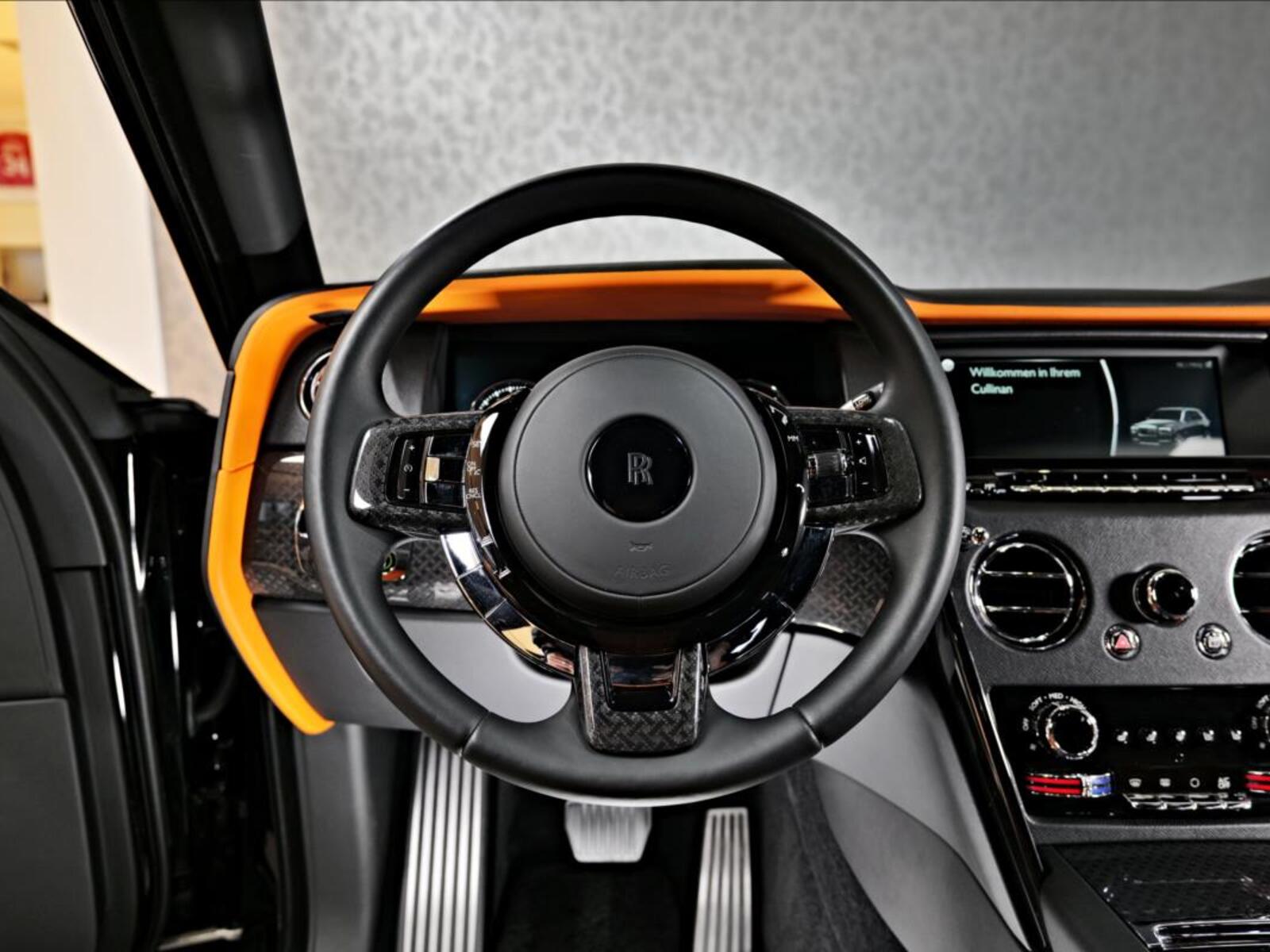 Rolls-Royce Cullinan 17