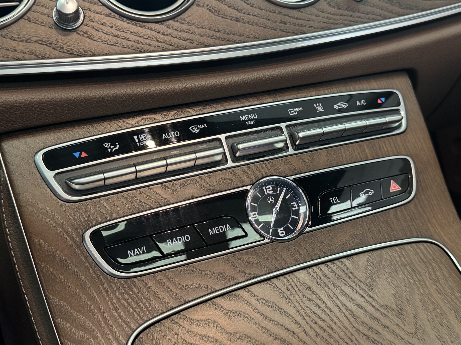 Mercedes-Benz Třídy E Sedan / Limuzína 2,9 l 250 kw