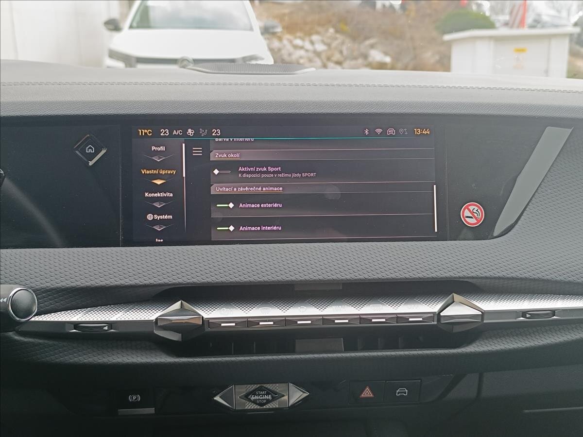 DS Automobiles DS4 Hatchback 1,6 l 133 kw