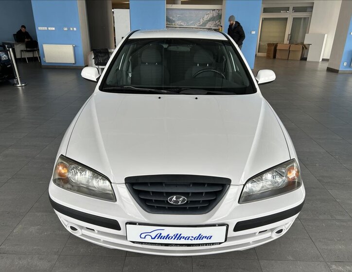 Hyundai Elantra Liftback 1,6 l 77 kw