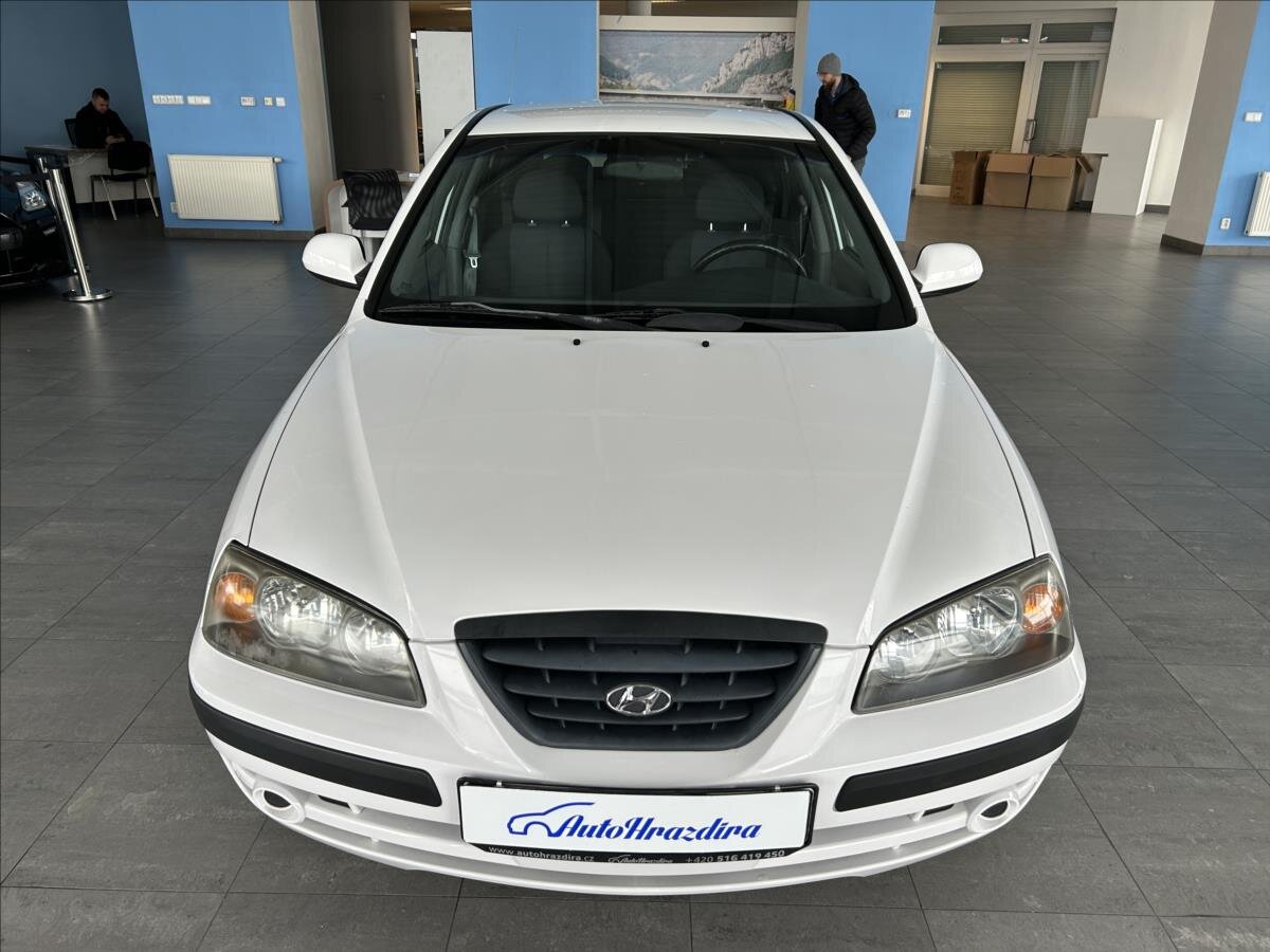 Hyundai Elantra Liftback 1,6 l 77 kw