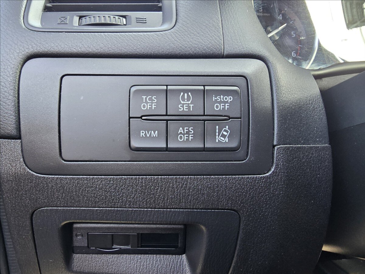 Mazda CX-5 SUV / Terénní 2,2 l 110 kw