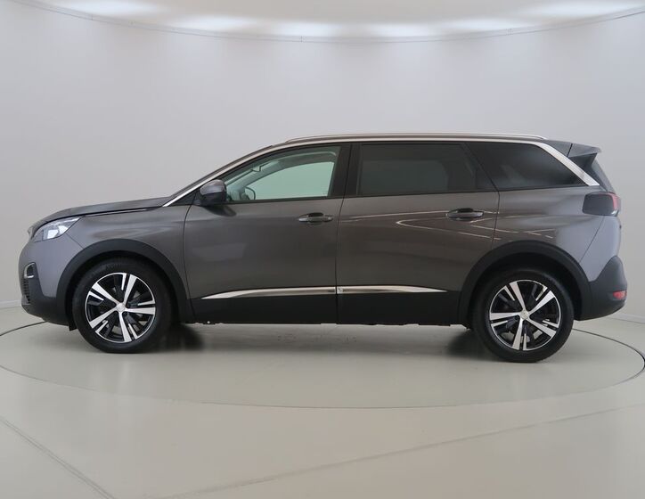 Peugeot 5008 8
