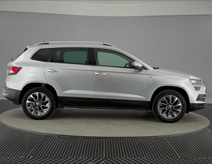 Škoda Karoq SUV / Terénní 1,5 l 110 kw