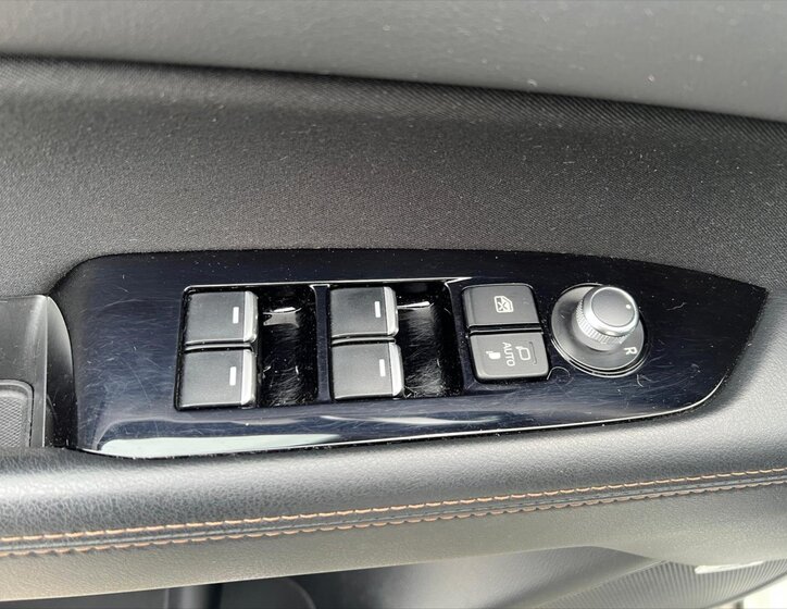 Mazda CX-5 Kombi 2,0 l 121 kw