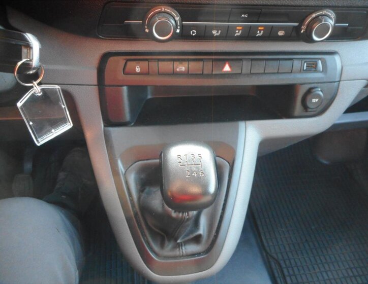 Opel Vivaro Ostatní 2,0 l 106 kw