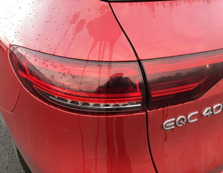 Mercedes-Benz EQC 13