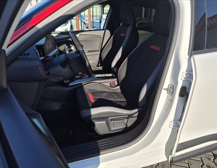 Opel Mokka Hatchback 0,0 100 kw