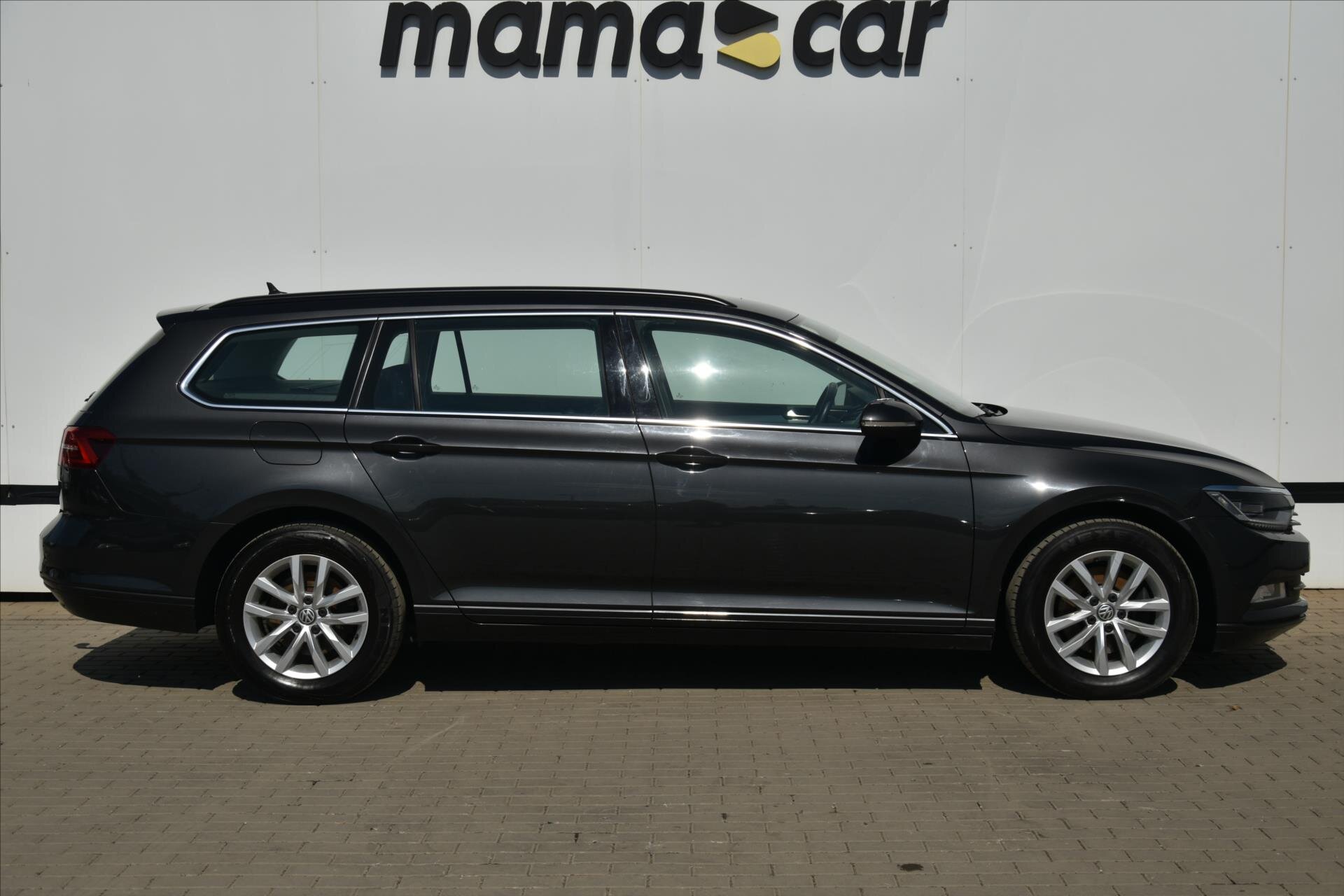 Volkswagen Passat Kombi 1,6 l 88 kw