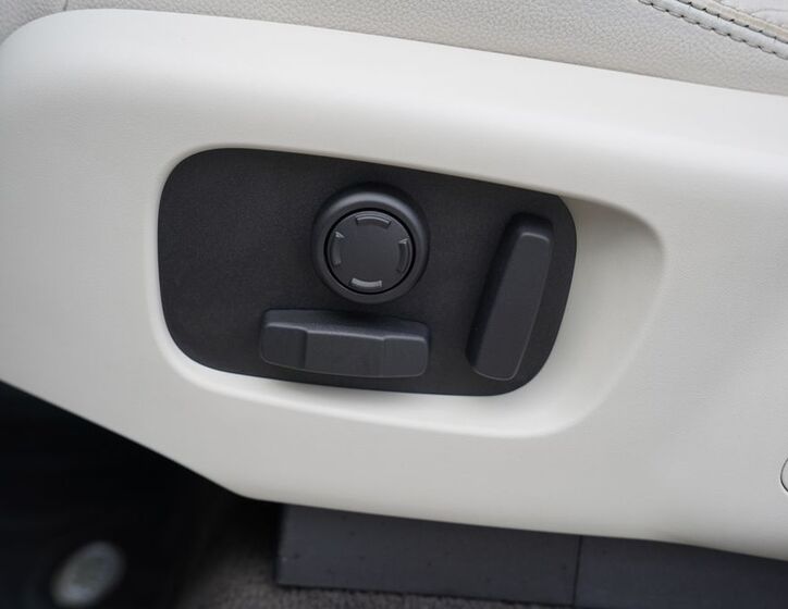 Land Rover Discovery 24