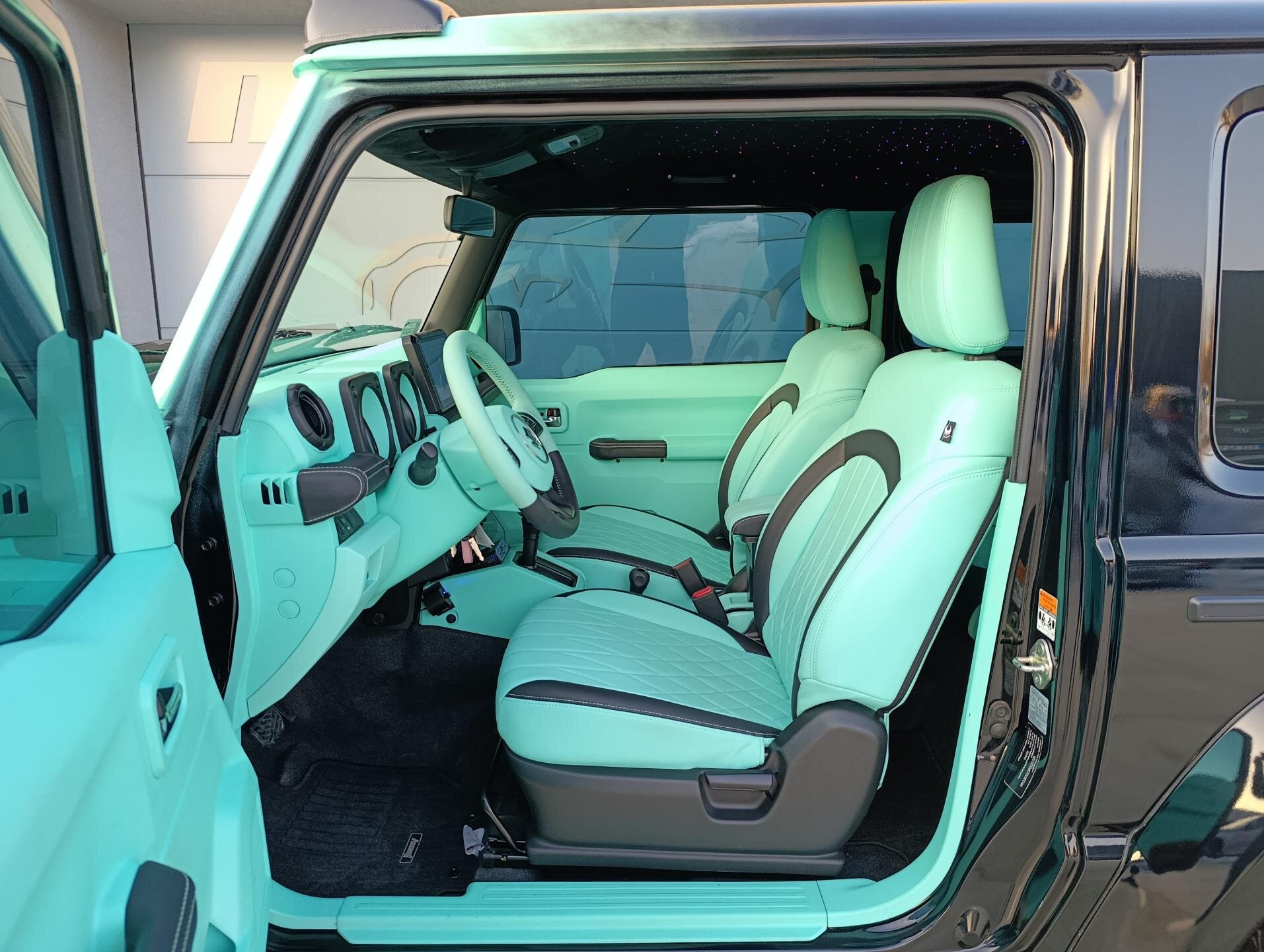 Suzuki Jimny SUV 1,5 l 75 kw