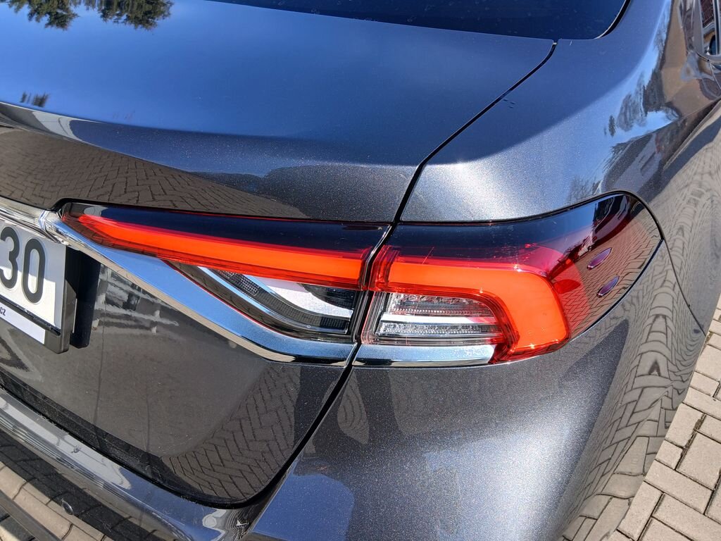 Toyota Corolla Sedan 1,5 l 92 kw