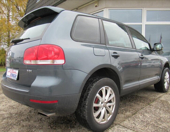 Volkswagen Touareg Kombi 2,5 l 165 kw