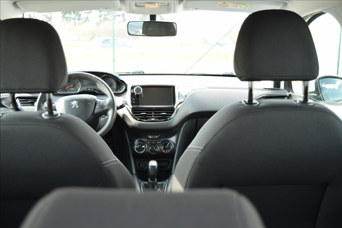 Peugeot 208 Hatchback 1,4 l 50 kw