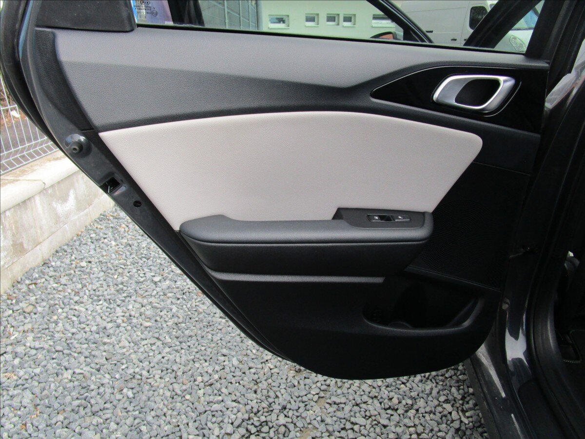 KIA Ceed Hatchback 1,4 l 103 kw