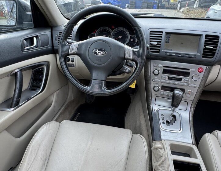 Subaru Legacy Kombi 3,0 l 180 kw