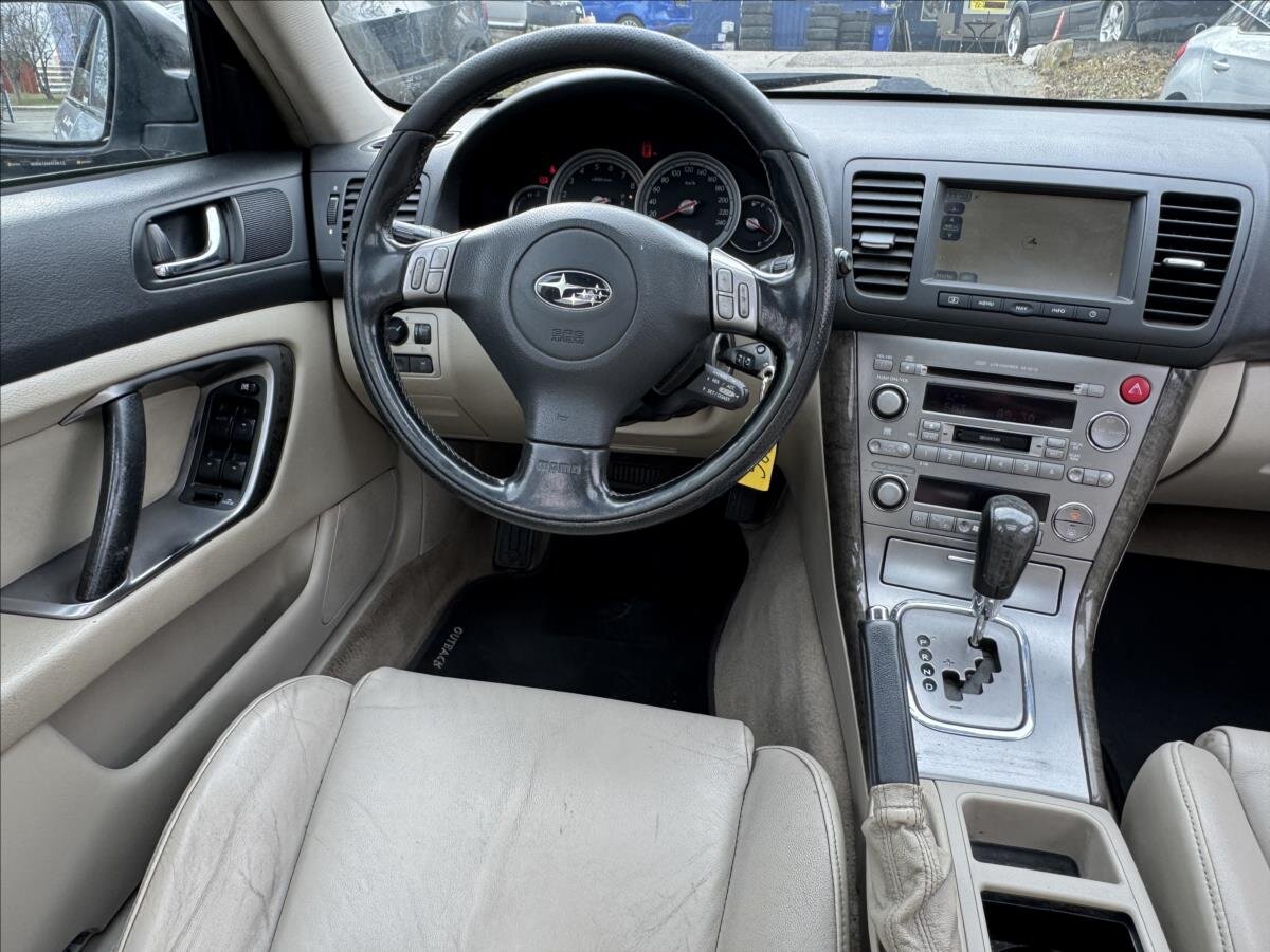 Subaru Legacy Kombi 3,0 l 180 kw