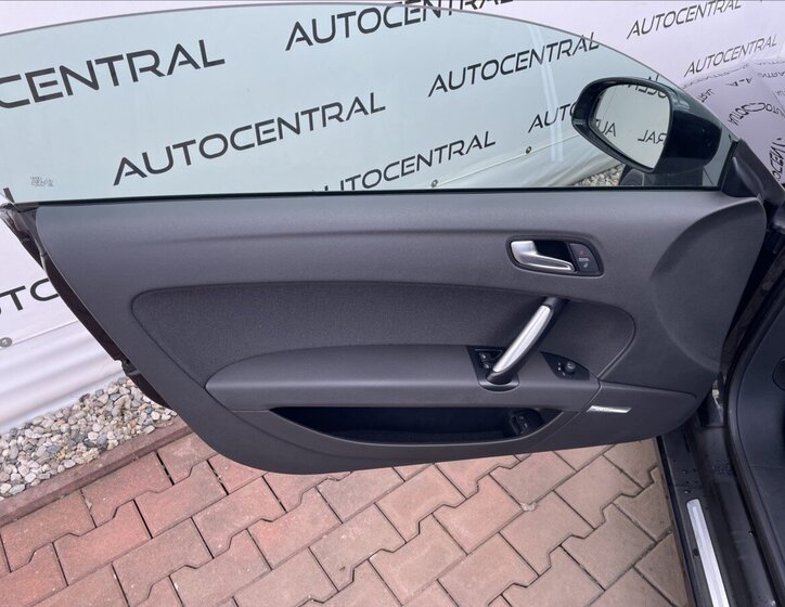 Audi TT Kupé 2,0 l 147 kw