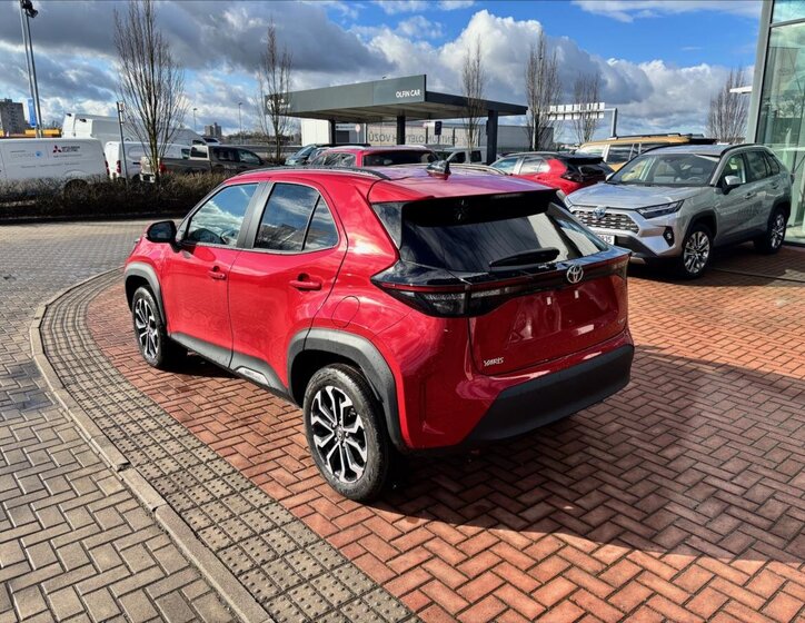 Toyota Yaris SUV 1,5 l 68 kw