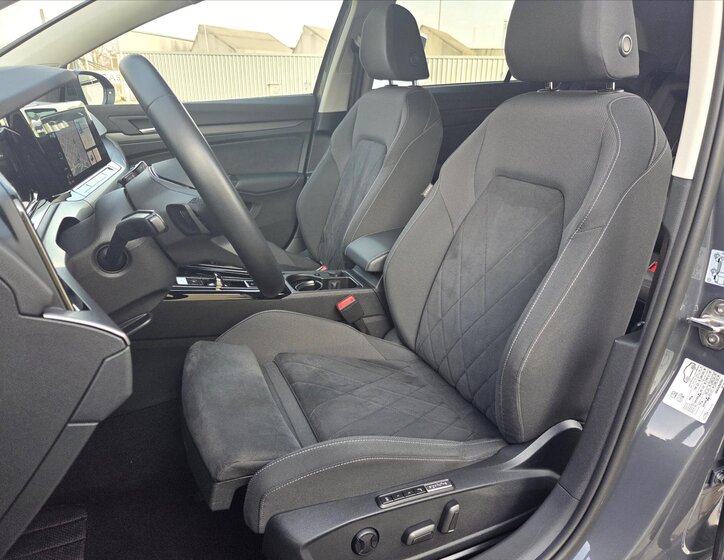 Volkswagen Golf Kombi 1,5 l 110 kw