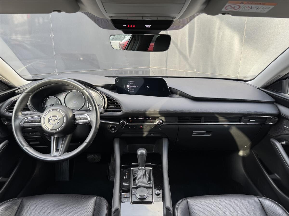 Mazda 3 Sedan 2,0 l 132 kw