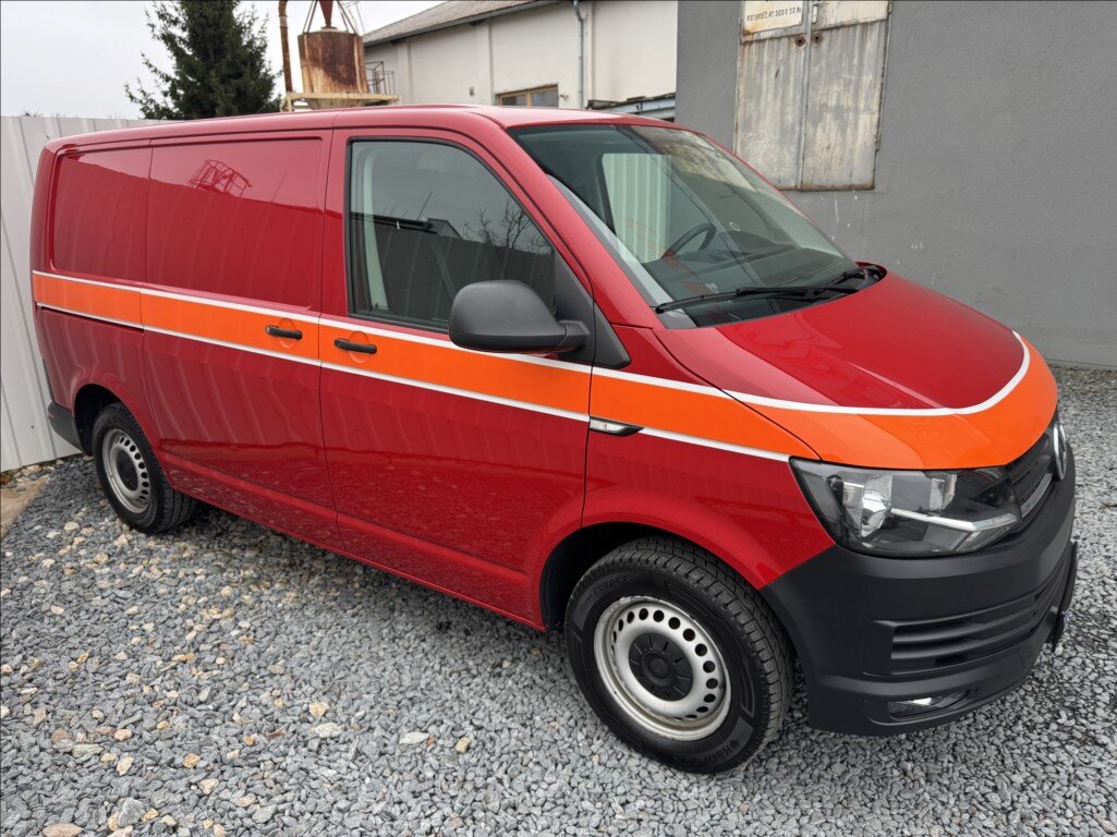 Volkswagen Transporter Skříň 2,0 l 110 kw